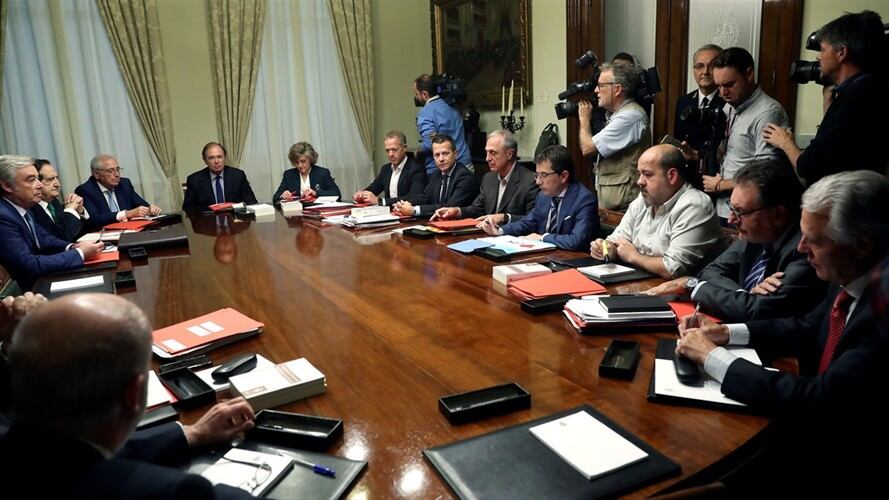 El Tribunal Supremo de España rechazó la solicitud del Gobierno regional de Cataluña de detener cautelarmente la aplicación de la intervención de la autonomía catalana. Foto: Agencia EFE