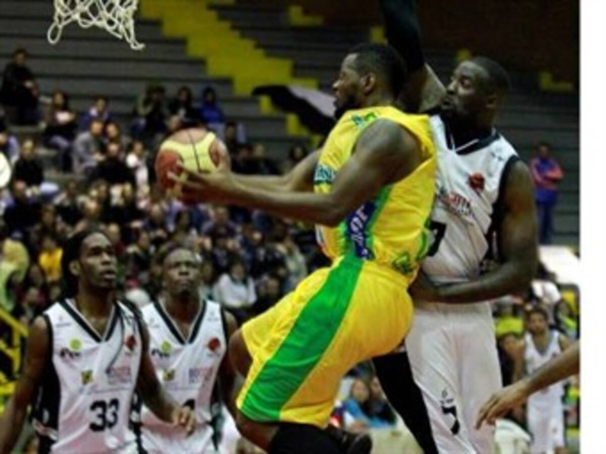 Bambuqueros de Neiva sigue en la punta del campeonato profesional de baloncesto