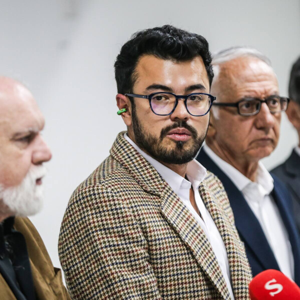 “El exsuperintendente Leal y el ministro de Salud saben de dónde venían esos interventores”: Sarabia