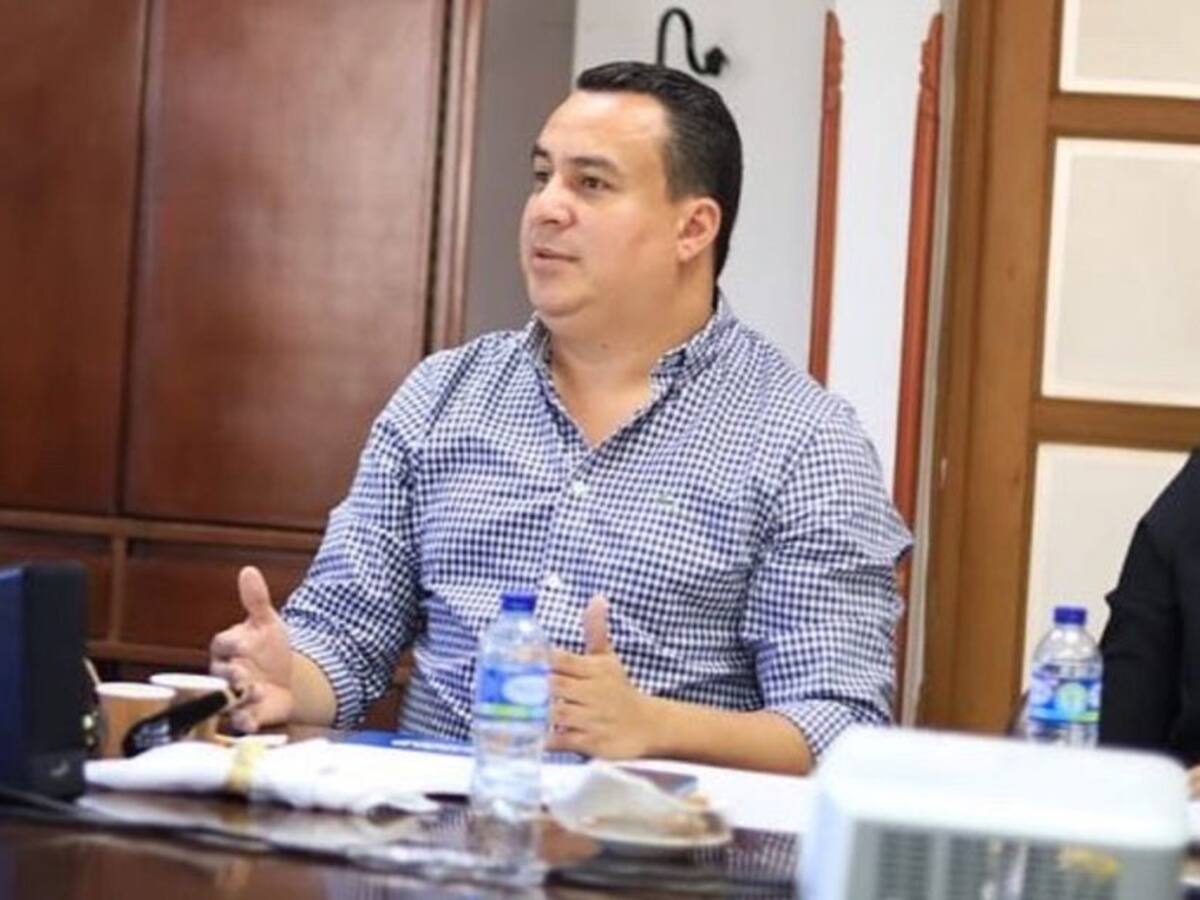 Corte deja en firme salida de Carlos Román, alcalde de Girón, Santander