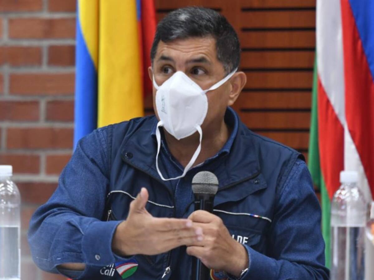 Bombardear laboratorios antes que usar glifosato: Alcalde de Cali