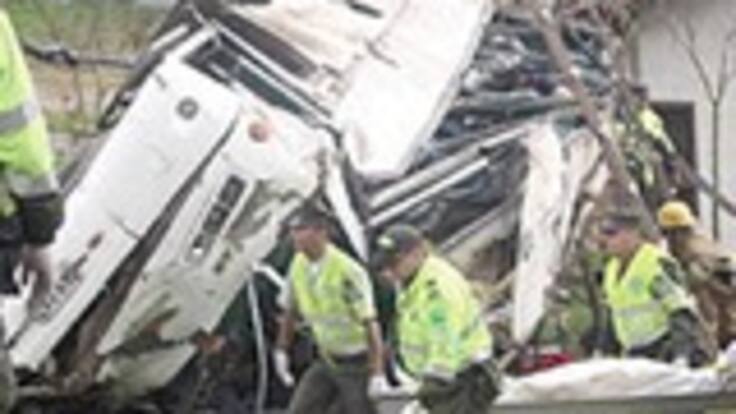13 niños tienen heridas graves luego del accidente en la vía Bogotá-Fusagasuga.