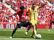 Johan Mojica durante el partido ante Villarreal de este domingo. (Photo by Rafa Babot/Getty Images)