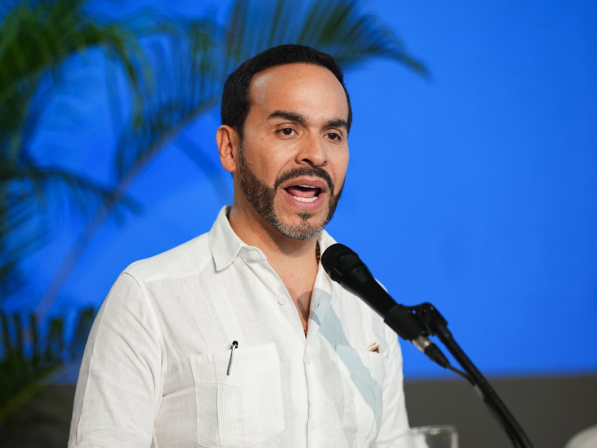 Las EPS que no sean viables deberán ser liquidadas: presidente Abelardo de la Espriella