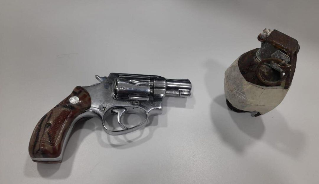 Los sujetos capturados de 21, 23 y 25 años de edad fueron identificados como reconocidos delincuentes del municipio de La Plata