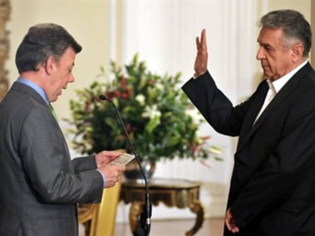 Será Lucho con Santos quienes decidan qué hacer con sus funciones: Partido Verde