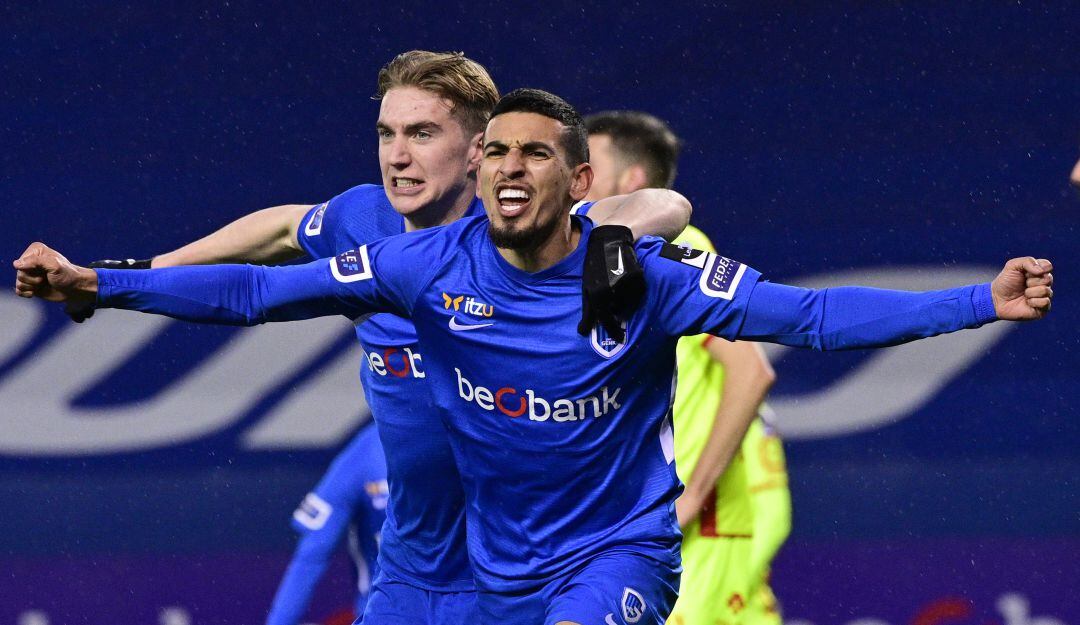 Daniel Muñóz anotó su primer gol en Europa.