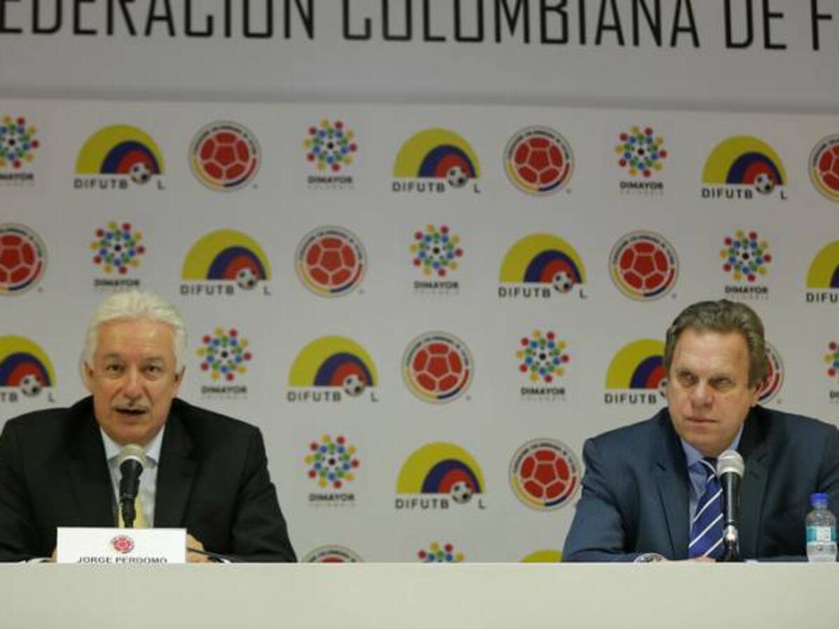 Fiscalía investiga red internacional de apuestas ilegales en fútbol colombiano
