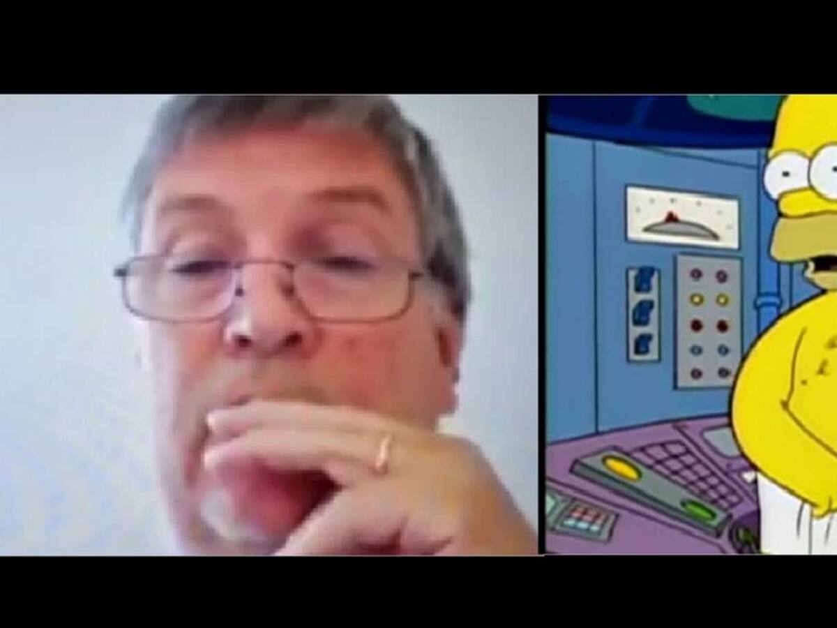 Funcionaria judicial no prendió cámara en audiencia por estarse bañando