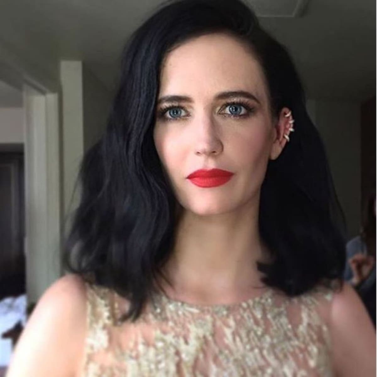 En 2003 debutó en la película “The Dreamers” (Soñadores) de Bernardo Bertolucci, en compañía de Michael Pitt y Louis Garrel.