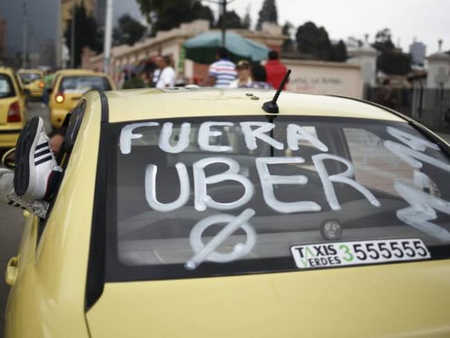 Todos los conductores de Uber eran taxistas: Hugo Ospina