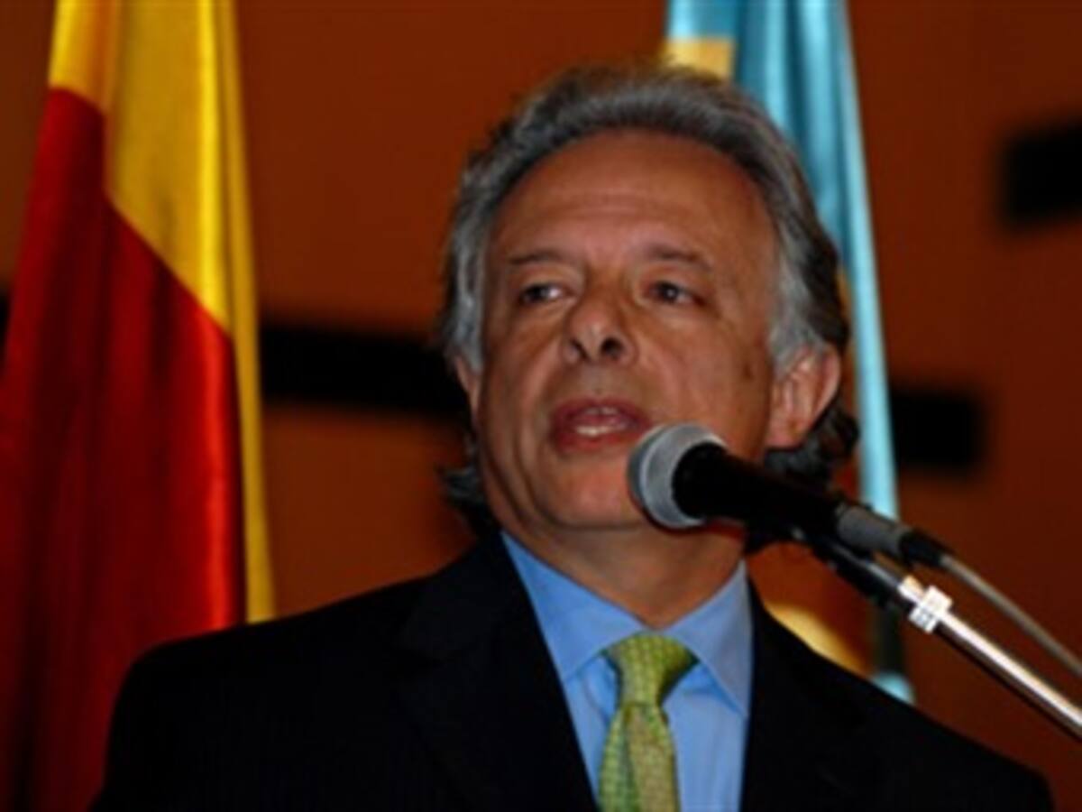 Gobernador pide a responsables de muerte de menor en Soacha que se entreguen a las autoridades