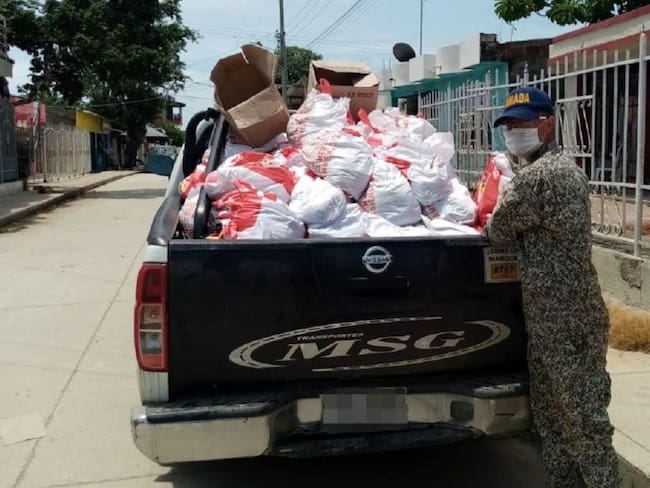 Armada apoya entrega de ayudas humanitarias en Cartagena