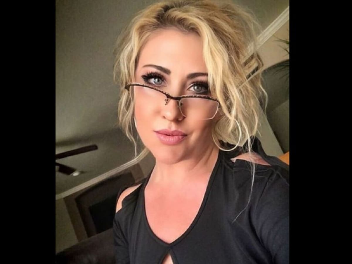 Dice que Dios le dio permiso: Mujer cristiana es un éxito en OnlyFans