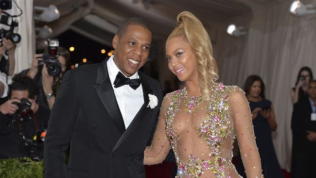 Jay Z, a la izquierda, y Beyonce llegan a la gala benéfica del Instituto del Vestuario del Museo de Arte Metropolitano en Nueva York. Foto: Associated Press - AP - Evan Agostini