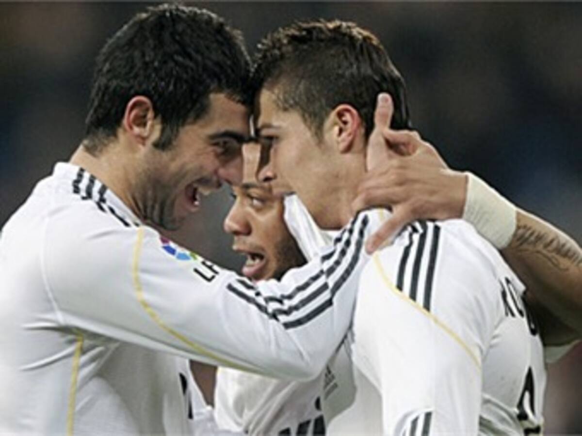 El Real Madrid responde al Barcelona y sigue a dos puntos