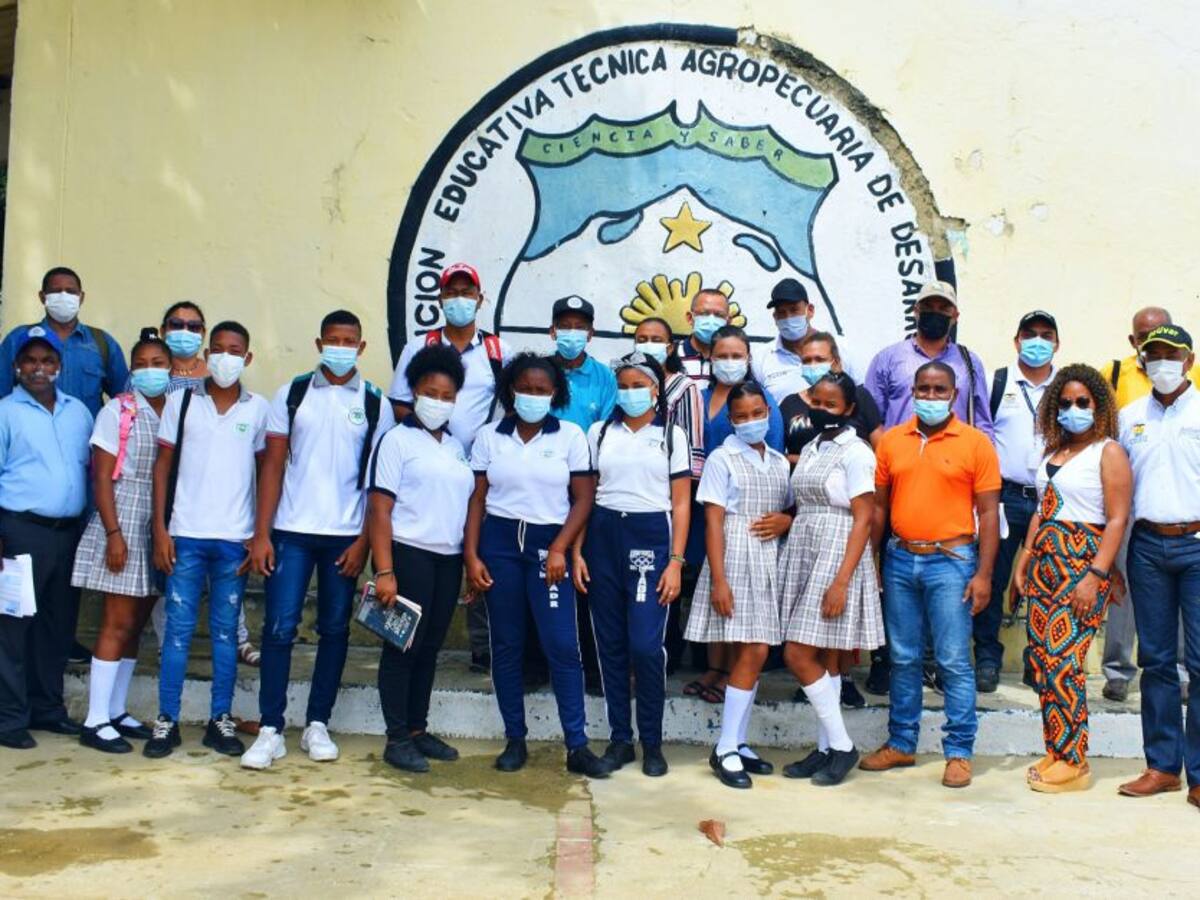Jornada de habilidades digitales en institución educativa de María La Baja