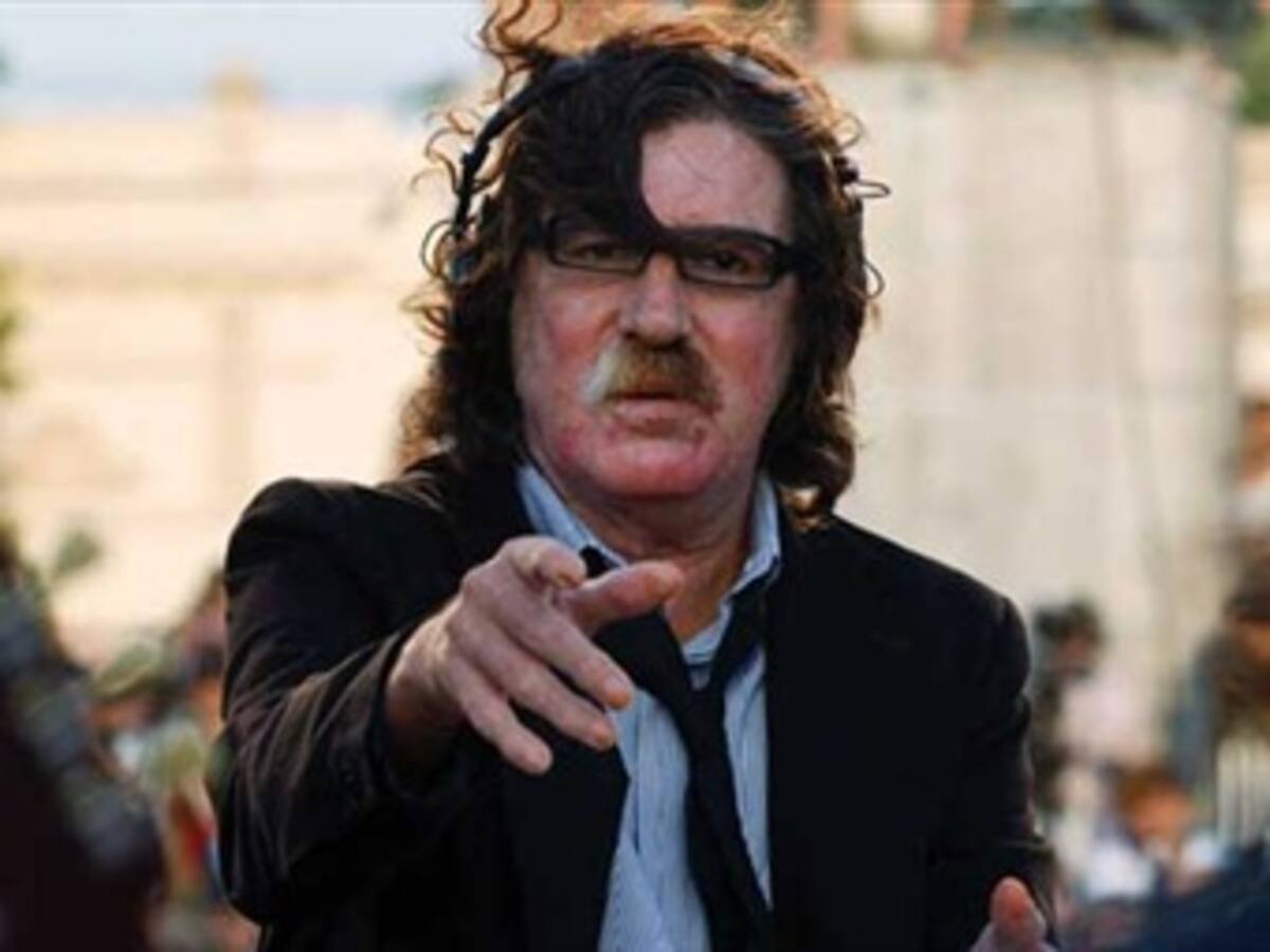 Dan de alta a Charly García