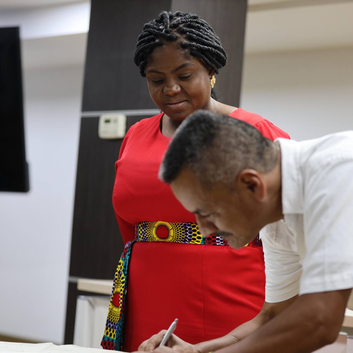 Petro pidió renuncia de viceministro acusado de acoso: dice que tiene la “consciencia tranquila”