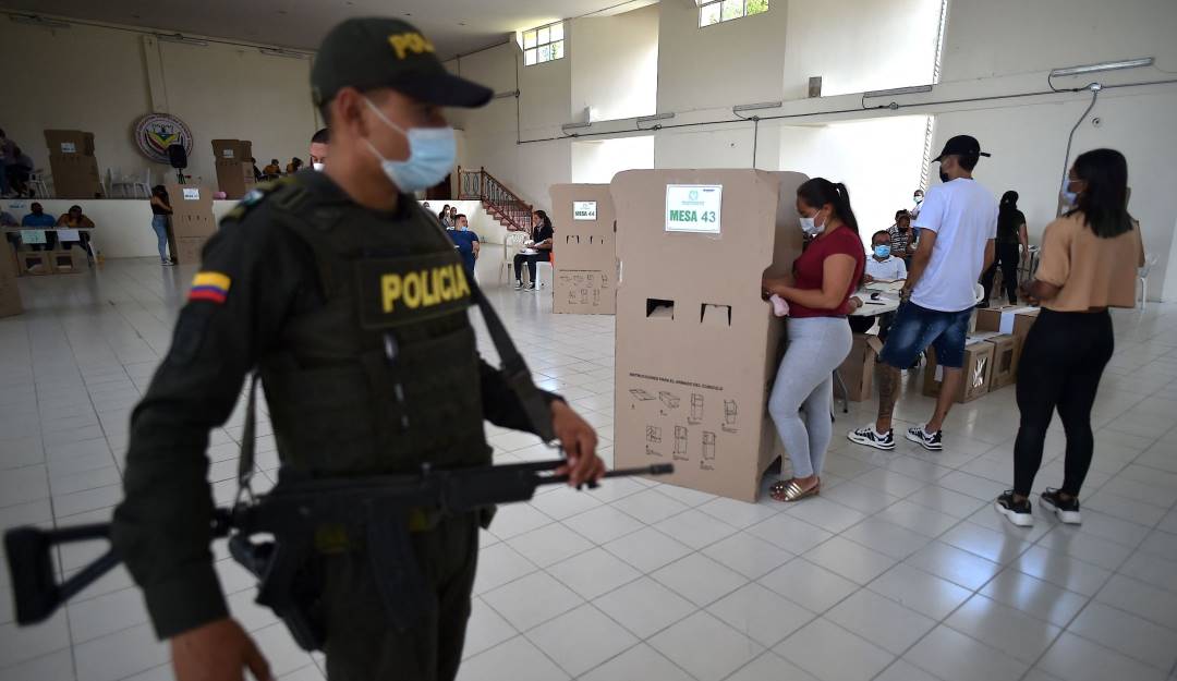 Presencia de la fuerza pública durante la jornada electoral en Colombia.          Foto: Getty