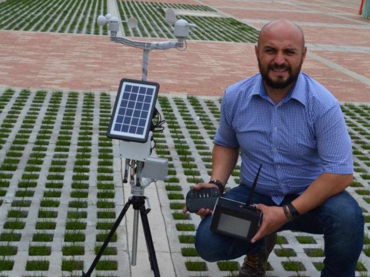 Estudiantes desarrollan prototipo de estación hidrometeorológica