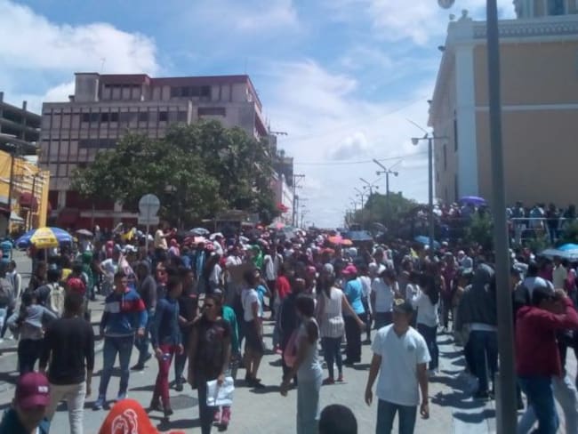 Estudiantes, directivos y docentes marcharon en Sincelejo por la educación