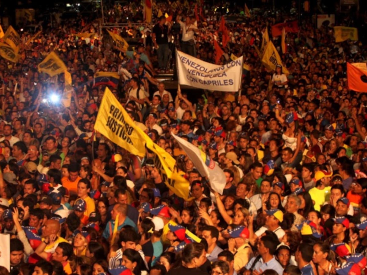 Contundente victoria de la oposición en las parlamentarias