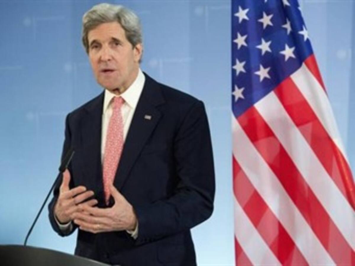 John Kerry ya está en Colombia
