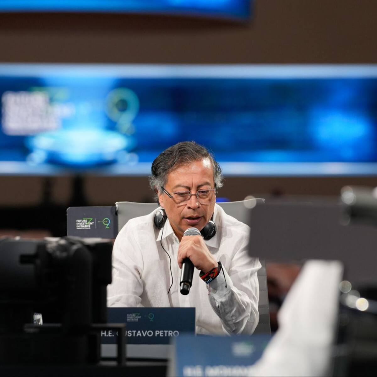 Presidente Petro confirma que negaron suministro de combustible a avión presidencial en Cabo Verde