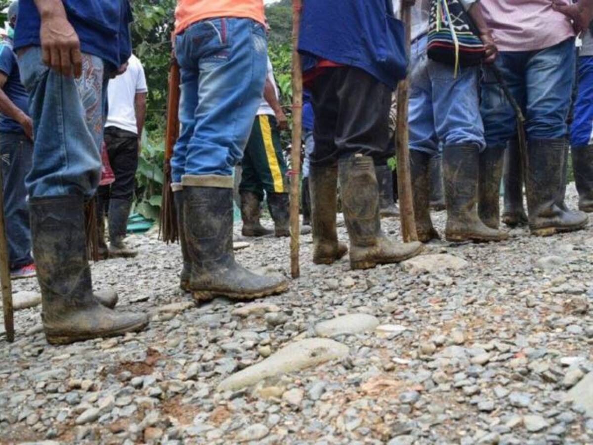 En La Delfina, vía a Buenaventura, sigue la Minga Indígena
