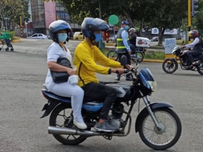 Reunión para definir uso de parrillero en Bucaramanga