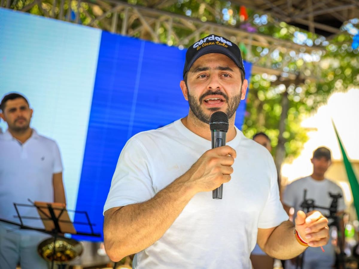 Gobernador anuncia inversiones en Lorica: agua potable, pavimento, puente y empleo