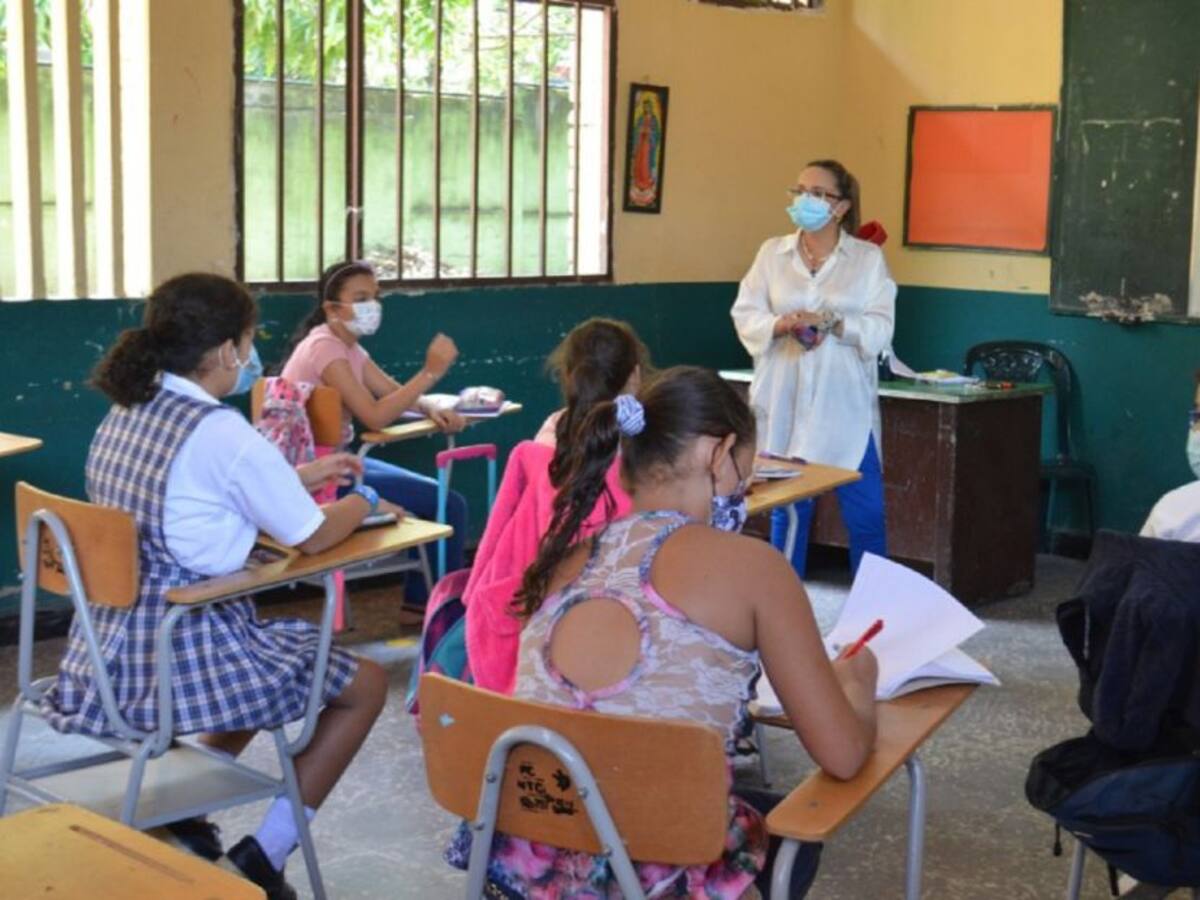 En el 2022, estudiantes en el Huila 100% a la presencialidad
