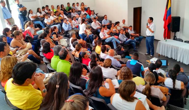 Capacitaciones a servidores públicos sobre pedagogía de paz