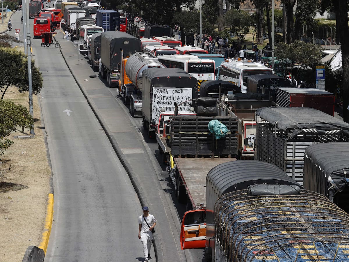 Alcalde Galán expresa preocupación por recursos para vías de acceso y salida de Bogotá