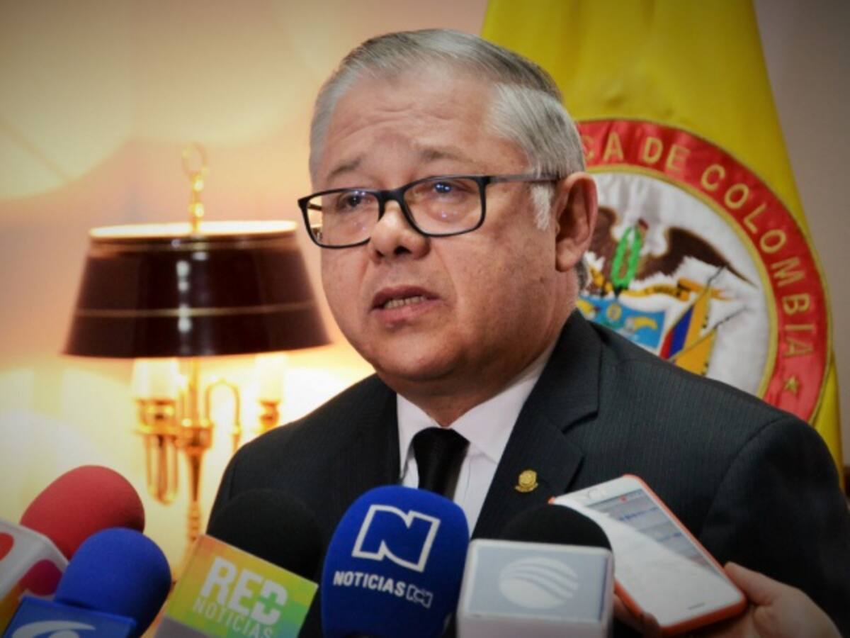 Uribe y los “pasos de animal grande”