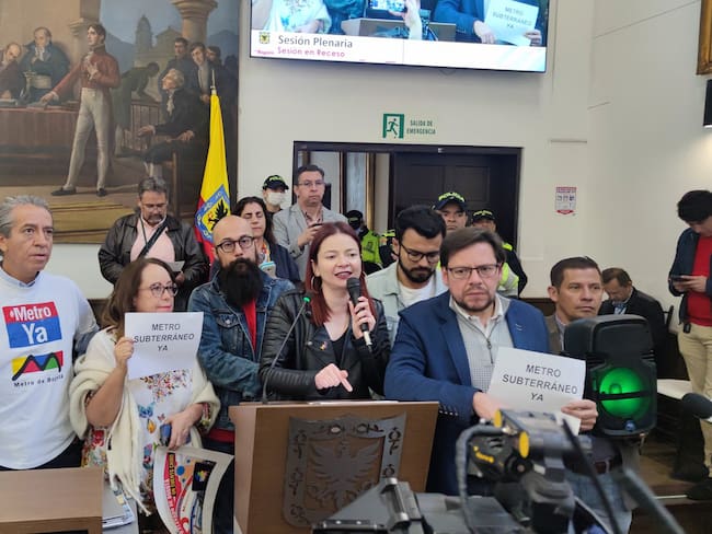 Nueve concejales de Bogotá se oponen al Metro elevado