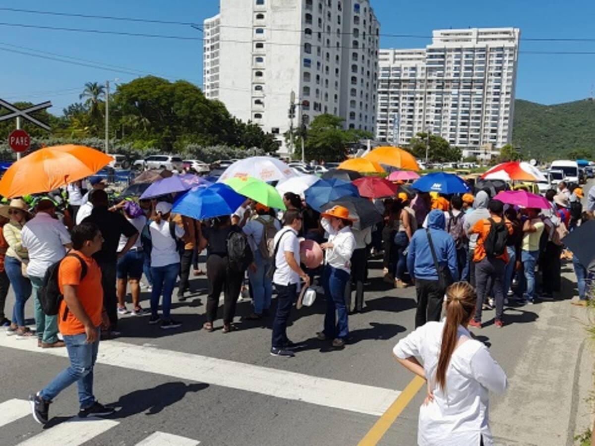 En Santa Marta reportan bloqueos en vías por militantes de Fuerza Ciudadana