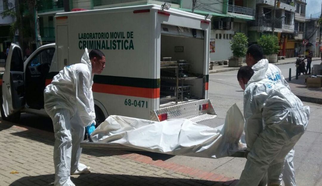 Cadaver lleva más de 16 horas sin ser levantado