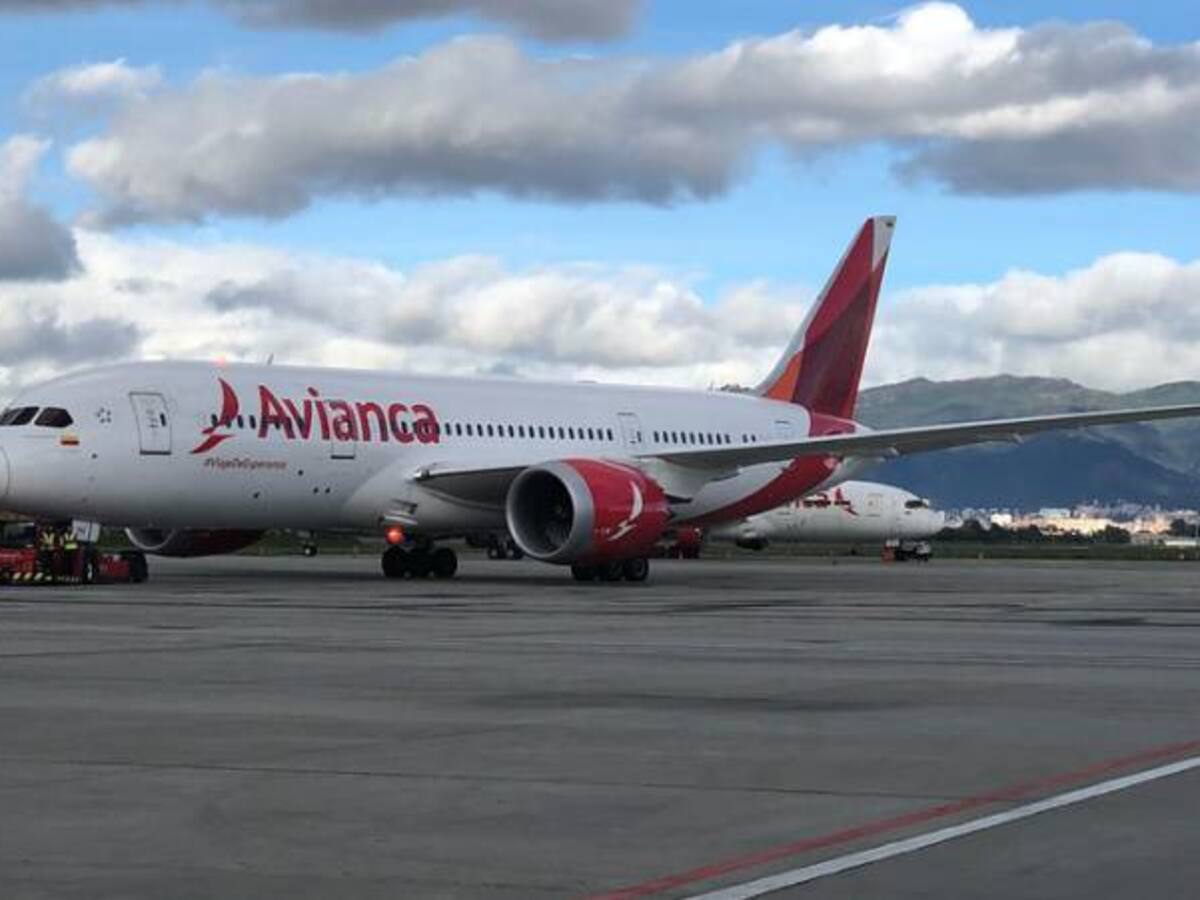 Ordenan a Avianca reintegrar a cuatro pilotos despedidos por huelga el 2017