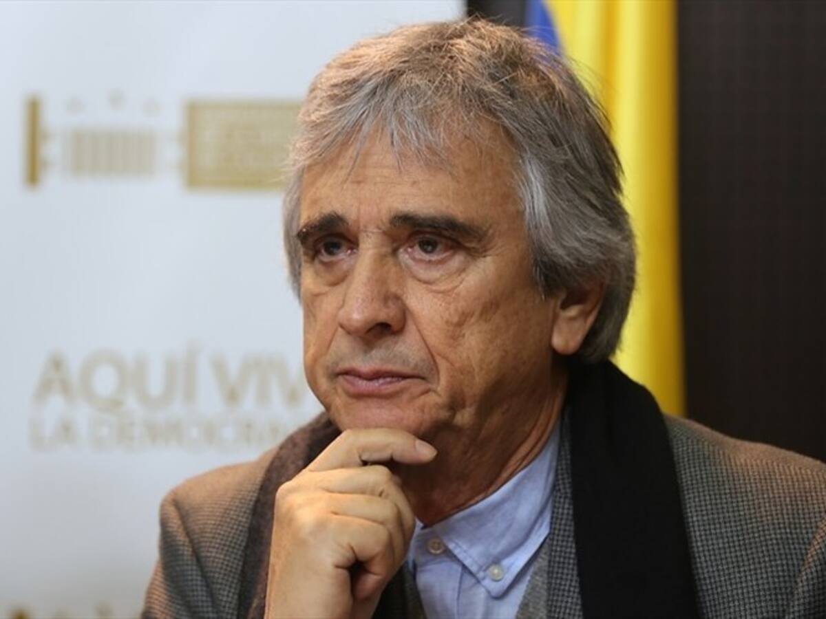 El Congreso tiene que dejar de ser un apéndice del Gobierno: Iván Marulanda
