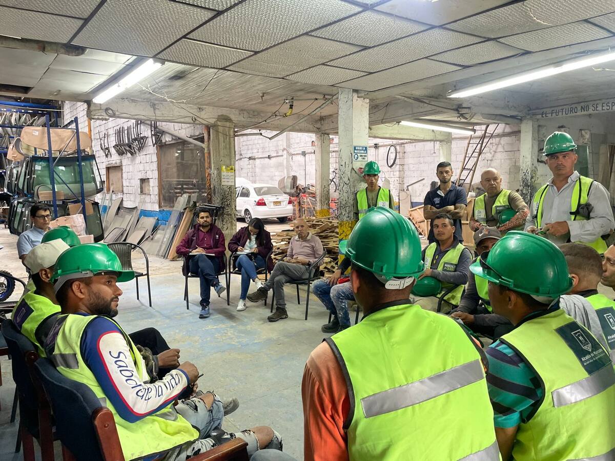 Trabajadores del Bulevar de la 19 protestaron por incumplimientos en pagos