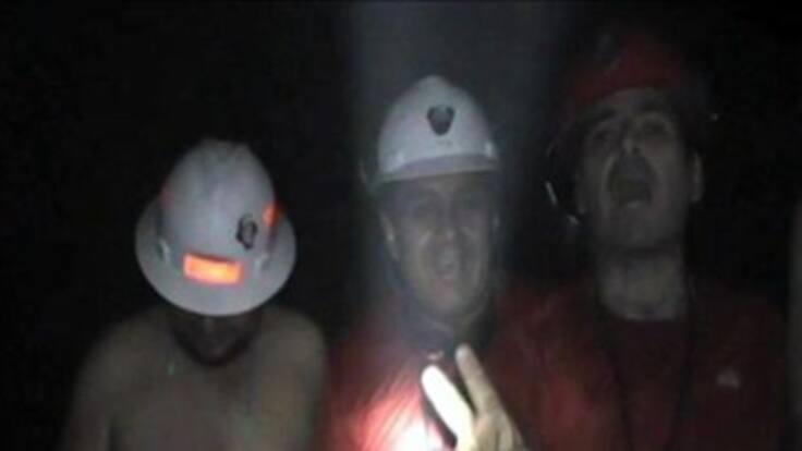 Los 33 mineros de Chile comienzan a colaborar en su propio rescate