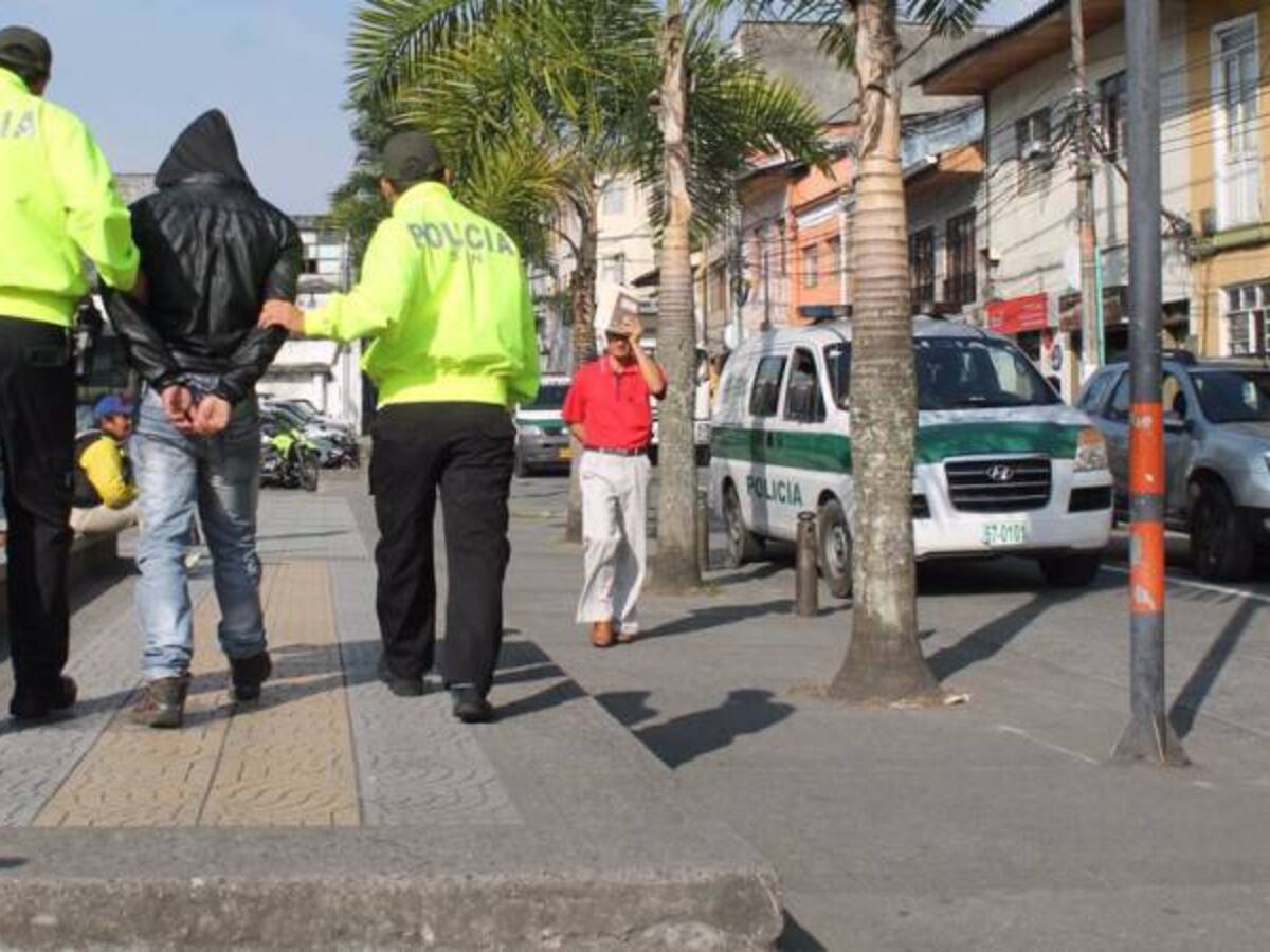 En Manizales capturan a un hombre que habría agredido a un perro