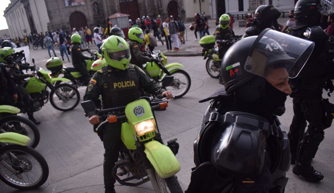 El Gobierno nacional radicó, con mensaje de urgencia, el proyecto de ley que endurece las penas por delitos cometidos contra la Fuerza Pública