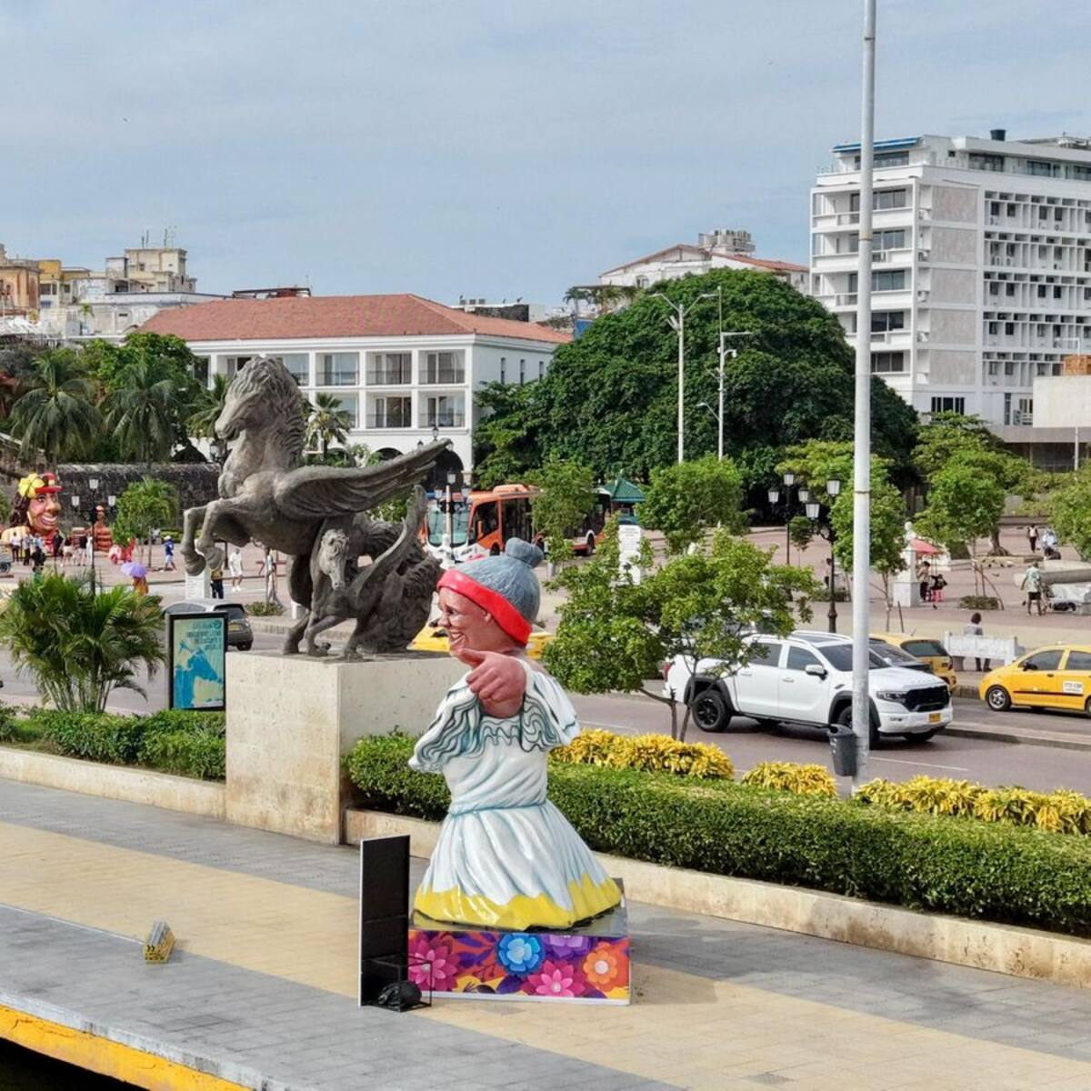 Macrofiguras festivas de Cartagena han presentado afectación: alcaldía pidió más cultura ciudadana