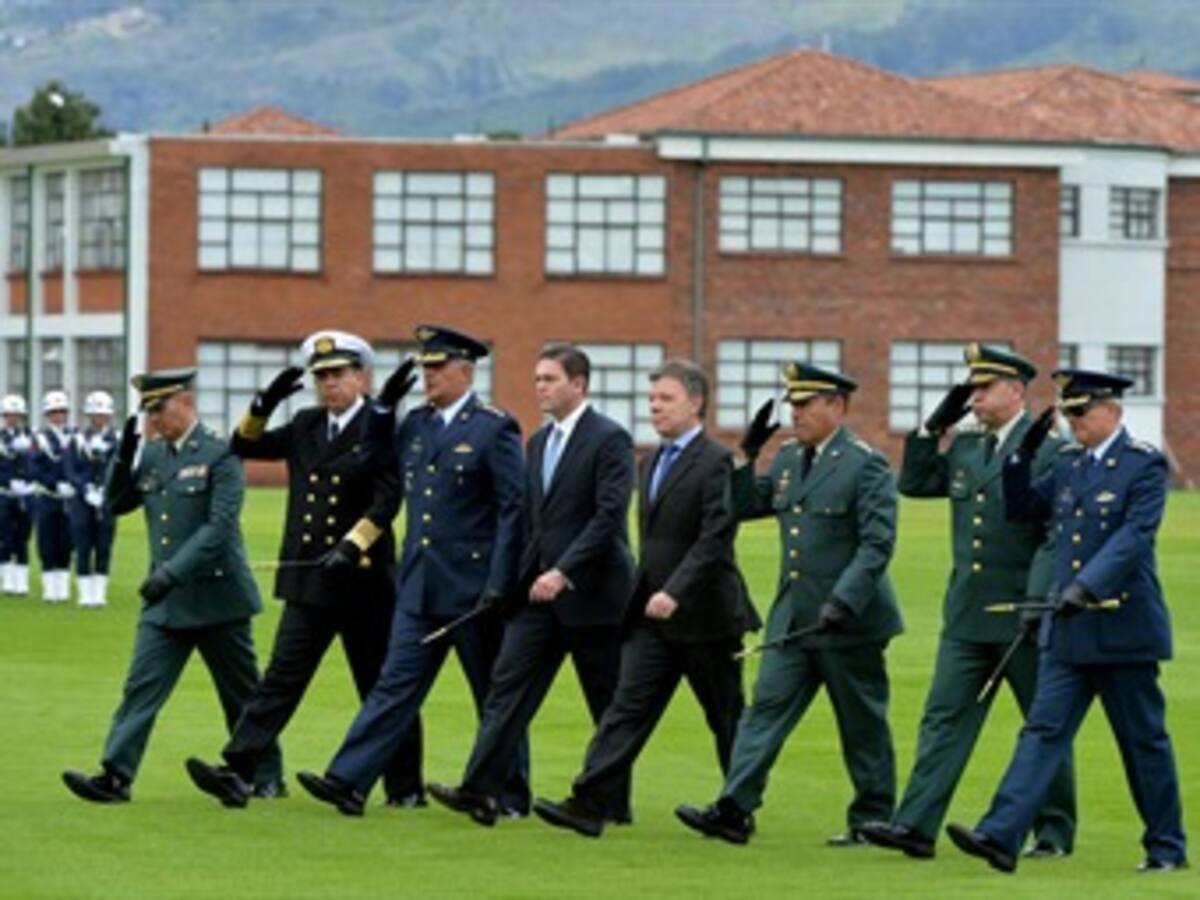 Presidente Santos ordena a las FF.MM. no bajar la guardia