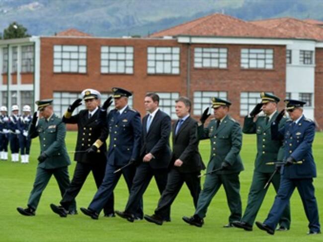 Presidente Santos ordena a las FF.MM. no bajar la guardia