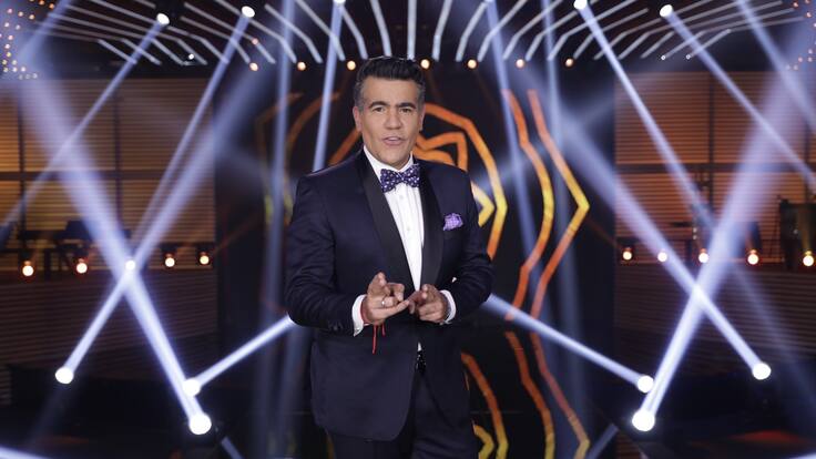 Carlos Calero presenta ‘Currículum, Un bolero con Calero y algo más’ en el teatro ABC Bogotá