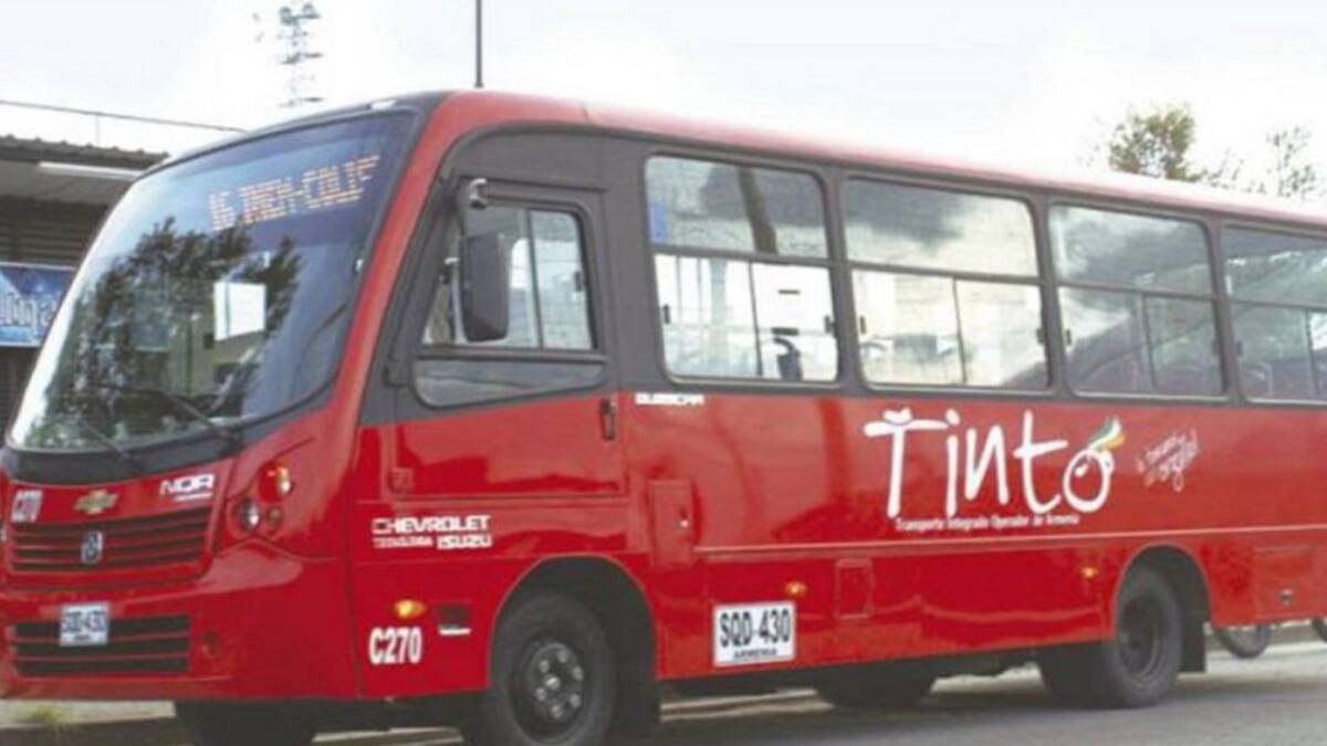 Ciudadanos en Armenia sobre tarifas de bus urbano